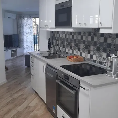 Feel At At Tamara - Two Steps To The Pool Appartamento Torremolinos