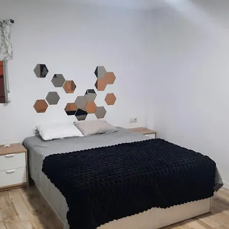 Feel At At Tamara - Two Steps To The Pool * Torremolinos