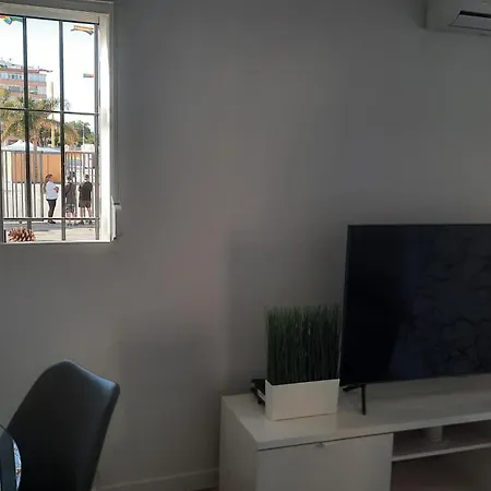 Feel At At Tamara - Two Steps To The Pool Apartamento