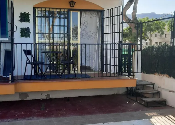 Feel At At Tamara - Two Steps To The Pool * Torremolinos