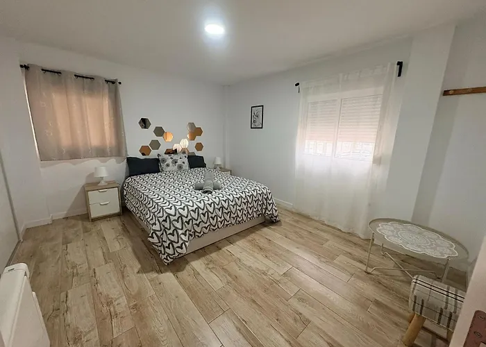 Feel At At Tamara - Two Steps To The Pool * Torremolinos